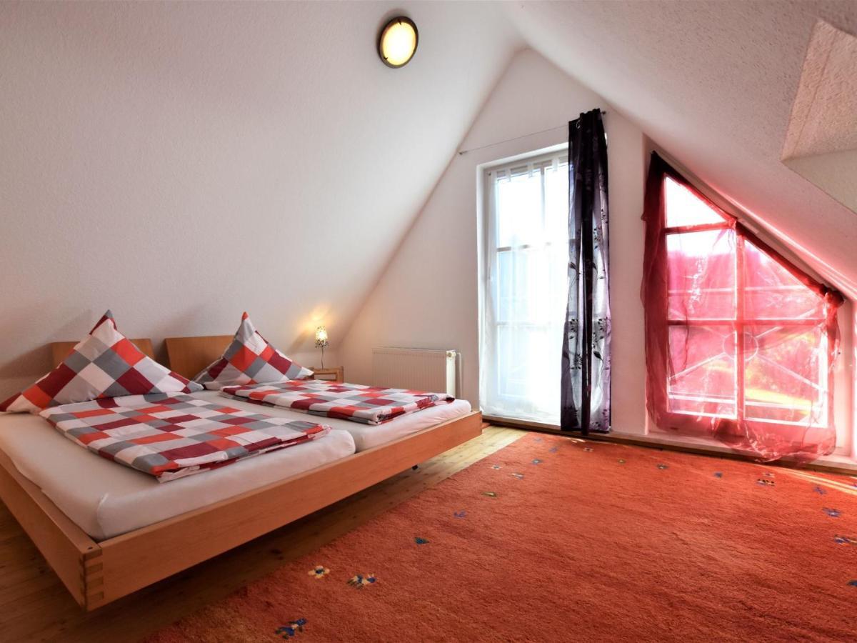4 Room Holiday Apartment With Garden Kossau Pokoj fotografie